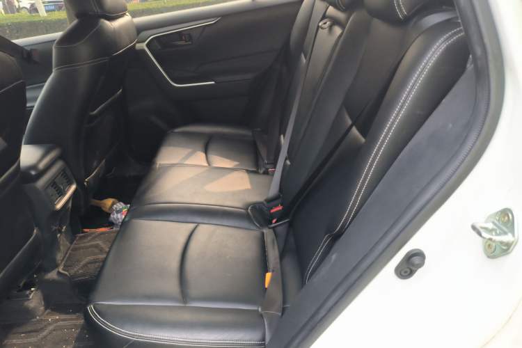 Used Toyota RAV4 2021 2.0L CVT Two-Wheel Drive Urban Edition
