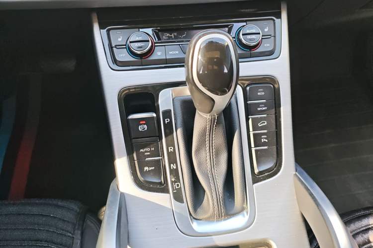 Used Geely Auto Emgrand X7 Sport 2016 1.8TD Automatic Smart Model