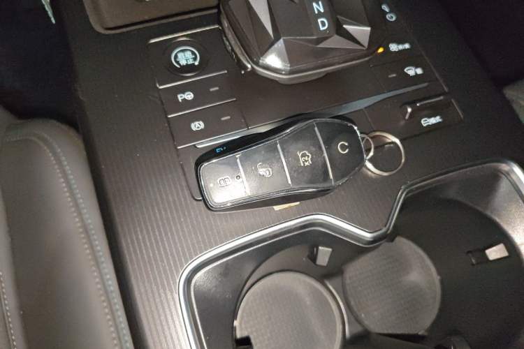 Used BYD Song L DM-i 2025 Intelligent Driving Version 112 km Beyond-Range Type