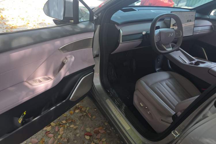 Used ONVO L60 2024 60 kWh Rear-Drive Version Driver Seat