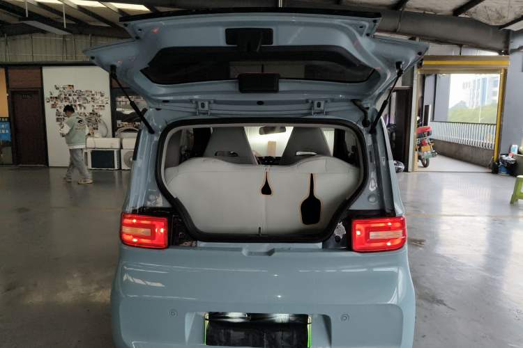 Used Wuling Hongguang MINIEV 2021 Macaron Fashion Edition Lithium-Ion Battery