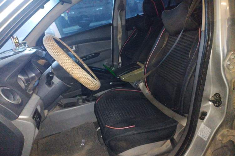 Used CHANGAN Alsvin 2012 Sedan 1.5L Manual Comfort Model
