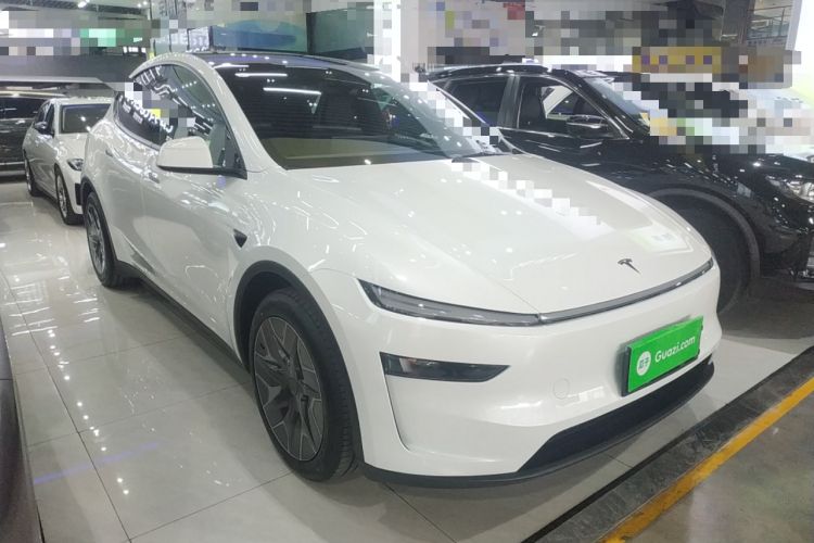 Used Tesla Model Y L 2025 Model Long-Range All-Wheel-Drive Version Exterior 1