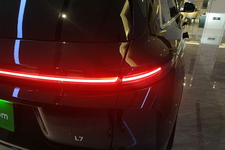 Used Li Auto L7 2025 Max Smart Refresh Edition
