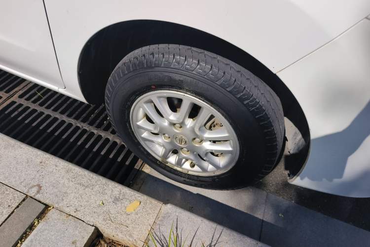 Used Nissan NV200 2014 1.6L Manual Luxury Model China IV Standard