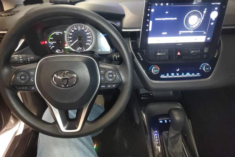 Used Toyota Corolla 2021 Dual-Motor 1.8L E-CVT Elite Edition
