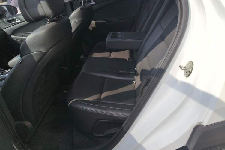 Used Hyundai Tucson 2015 1.6T Dual-Clutch Two-Wheel-Drive Smart Model Left Rear Seat