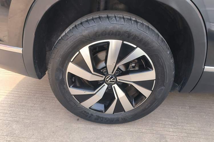 Used Volkswagen Tayron 2022 280TSI Two-Wheel Drive Luxury Smart Connectivity Version Right Rear Wheel Hub