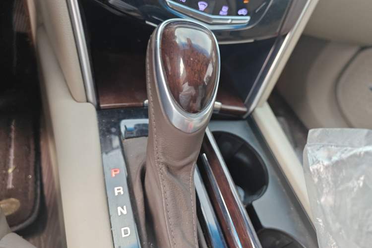 Used Cadillac XTS 2015 28T Elite Model Gear Lever