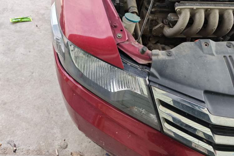 Used Honda City Classic 2012 1.5L manual Comfort version Right Front Headlight