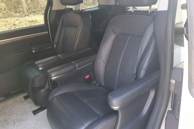 Used GAC Trumpchi M8 2021 Master Series 390T Ultimate Edition Left Rear Seat