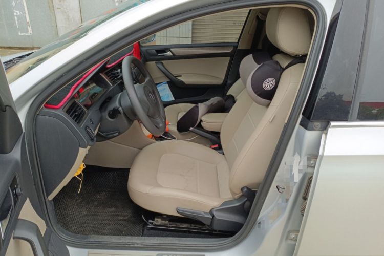 Used Volkswagen Santana 2014 1.6L Automatic 30th Anniversary Edition
