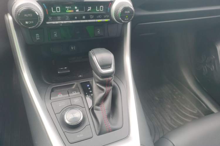 Used Toyota RAV4 Rongfang Plug-in Hybrid 2021 2.5L 4x4 Flagship Pro