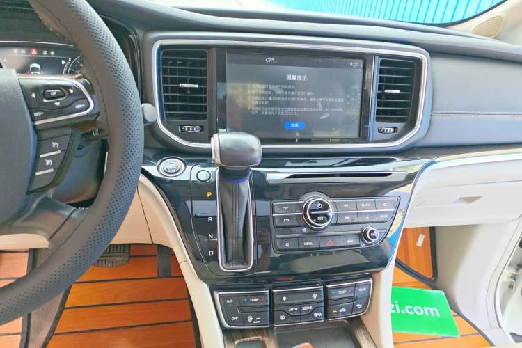 Used GAC Trumpchi M8 2018 320T Luxury Edition Audio And AC Panel