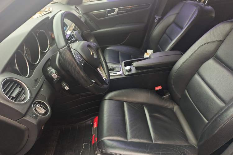 Used Mercedes-Benz C-Class 2013 C 260 CGI Fashion Model