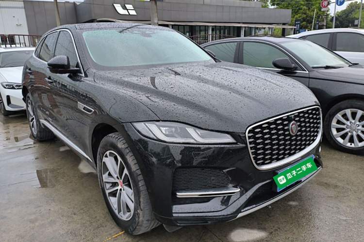 Used Jaguar F-PACE 2021 250 PS Front Right 45 Deg