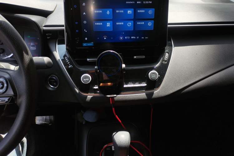 Used Toyota Corolla 2021 Dual-Motor 1.8L E-CVT Elite Edition Audio And AC Panel