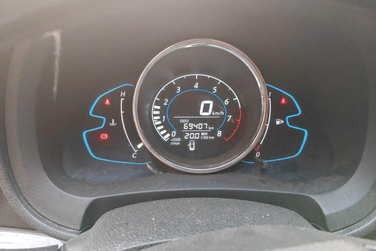 Used Venucia M50V 2017 1.5L XV Manual Elite Edition