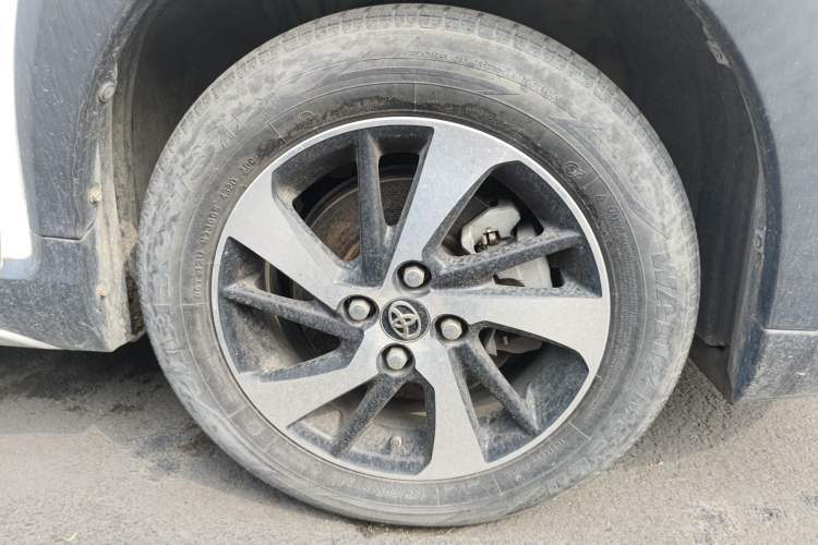 Used Toyota YARiS L Zhi Xuan 2021 X-Trail 1.5L CVT Leading Edition Right Front Wheel Hub