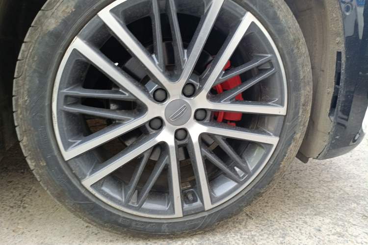 Used Geely Auto Preface 2021 Revised Version 2.0TD Luxury Edition Right Front Wheel Hub