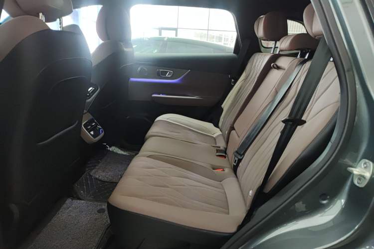 Used Chery Fengyun T8 2025 1.5T 130km Deluxe Version 5 Seats Left Rear Seat