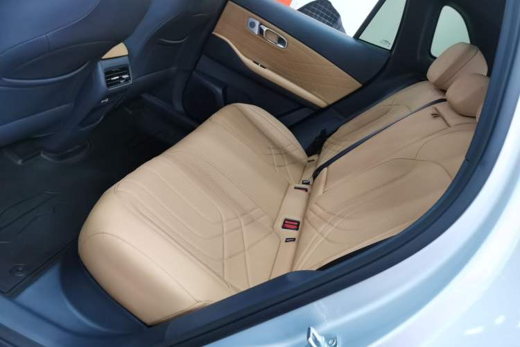 Used Geely Galaxy Xingjian 7 EM-i 2025 55km Exploration Edition Left Rear Seat