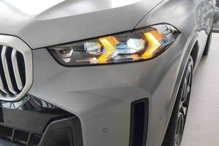 Used BMW X5 2023 xDrive 40Li Luxury Edition M Sport Night Vision Package
