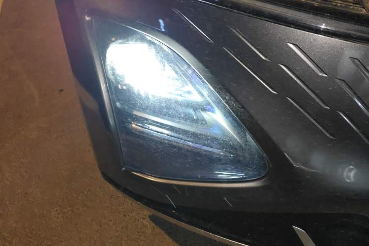 Used Wuling Xingguang 2023 150 Advanced Edition Right Front Headlight