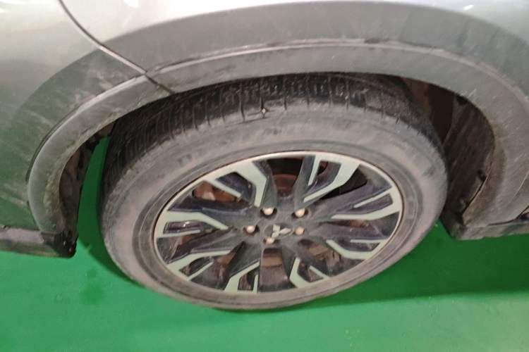 Used Mitsubishi Outlander 2019 2.0L Two-Wheel Drive Comfort Edition 5 Seats China VI Standard