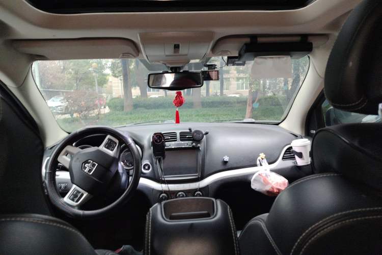 Used Dodge Journey 2014 2.4L Two-Wheel Drive Touring Edition