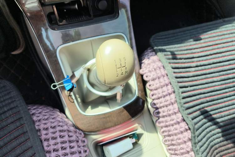 Used Nissan Sylphy 2012 1.6 XL Manual Luxury Edition Gear Lever