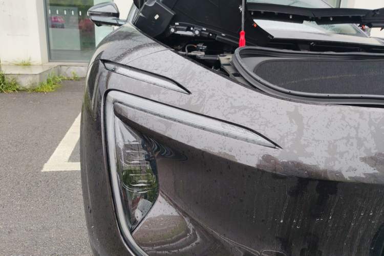 Used Avatr 07 2024 Pro+ All-Electric Version Right Front Headlight