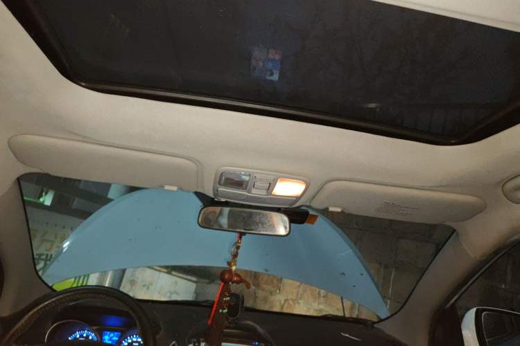 Used Hyundai ix35 2013 2.0L Automatic 2WD Comfort GL China IV Standard Headliner