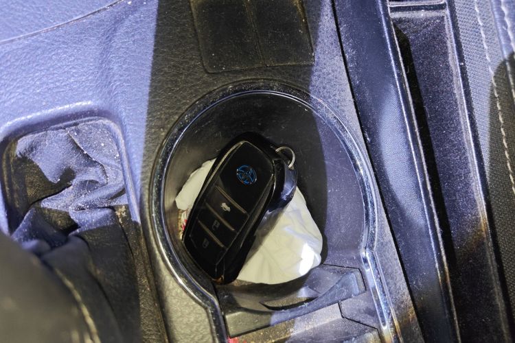 Used Toyota Corolla 2018 Dual-Engine 1.8L E-CVT Smart Edition