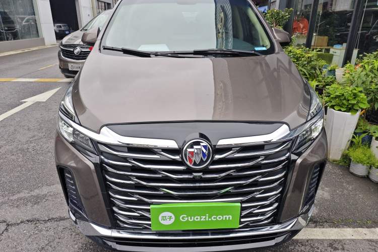 Used Buick GL8 2023 Facelifted Land Cruiser Executive Luxury Version Front