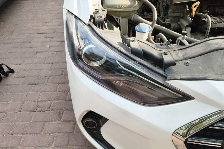 Used Hyundai Elantra (6th Generation / Lingdong) 2019 1.4T Dual-Clutch Xuan Dong · Dynamic Model Right Front Headlight