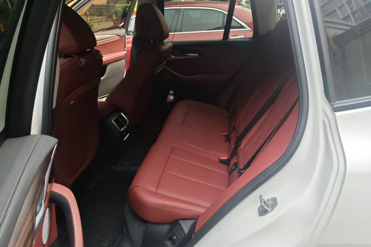 Used BMW X3 2023 Restyled xDrive30i Leading Edition M Night Sky Package Left Rear Seat