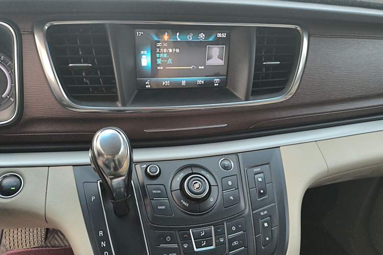 Used Buick GL8 2017 25S Comfort Version China V Standard
