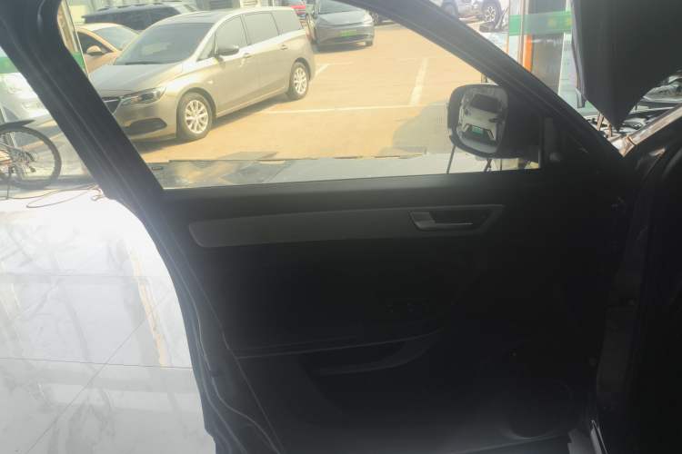 Used Qoros 5 2018 1.6T Automatic Prestige Model