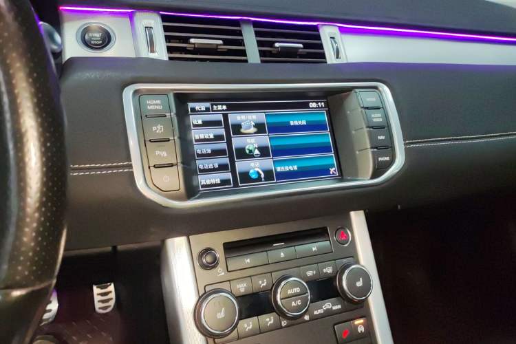 Used Land Rover Range Evoque 2014 2.0T 5-Door Ignite Edition Audio And AC Panel