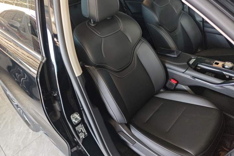 Used Haval H6 2024 1.5T Two-Wheel-Drive Classic Edition