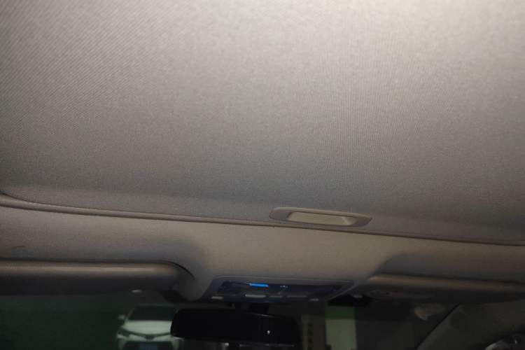 Used Toyota Corolla 2017 Revised Dual-Engine 1.8L E-CVT Leading Edition