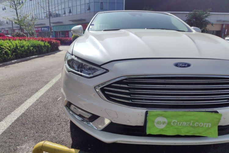 Used Ford Mondeo 2017 EcoBoost 180 Luxury Model Right Front Headlight