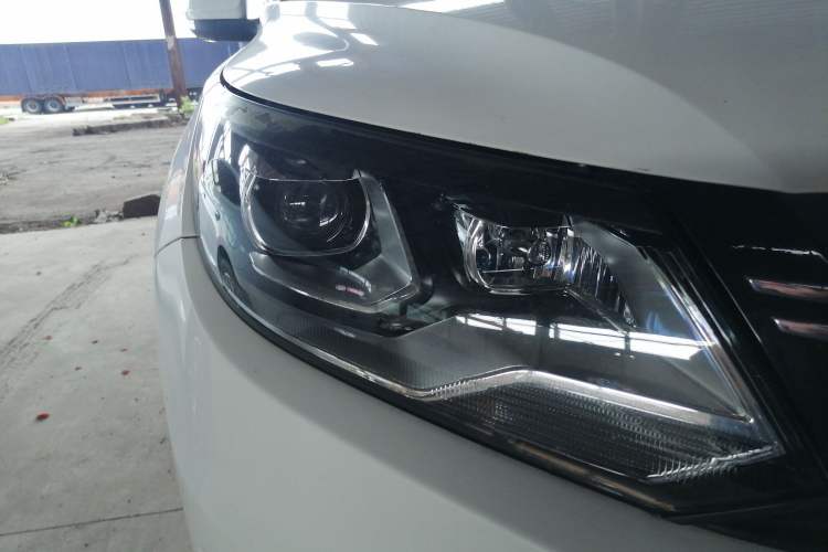 Used Volkswagen Tiguan L 2015 1.8TSI Automatic Two-Wheel Drive Comfort Edition
