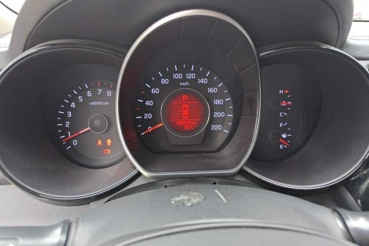 Used Kia K2 2015 Hatchback 1.6L AT Premium Instrument Cluster