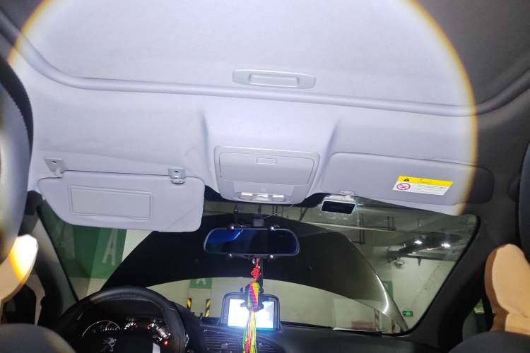 Used Peugeot 3008 2013 2.0L Automatic Trend Edition Headliner