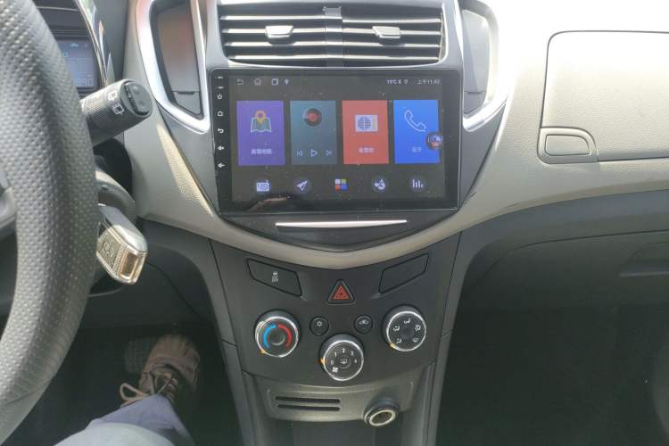 Used Chevrolet Trax 2014 1.4T Automatic Two-Wheel Drive Comfort Version Audio And AC Panel