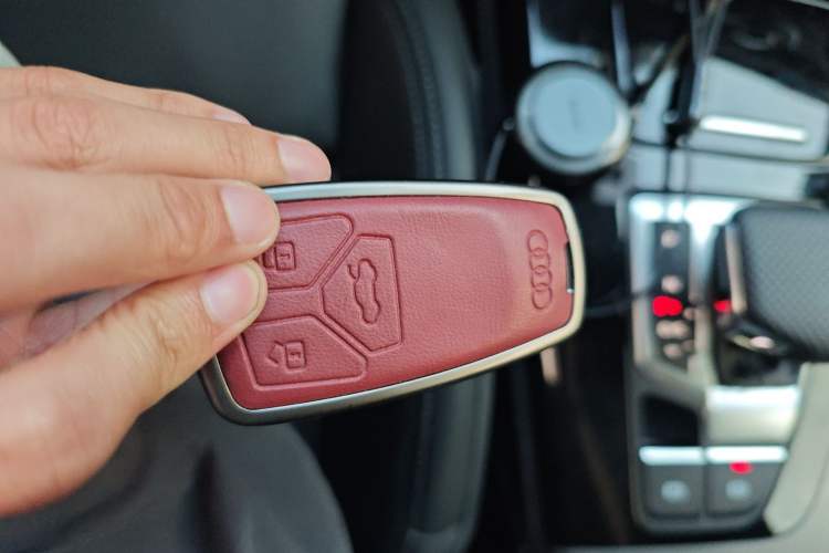 Used Audi Q5L 2025 Facelift 45th Anniversary Collector's Edition 40 TFSI Luxury Dynamic Version