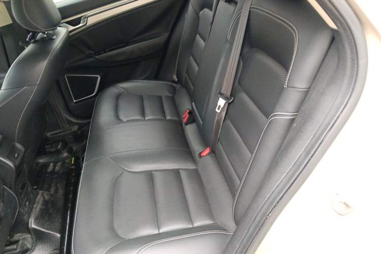 Used Geely Auto Emgrand GL 2017 1.3T DCT Elite Model Left Rear Seat