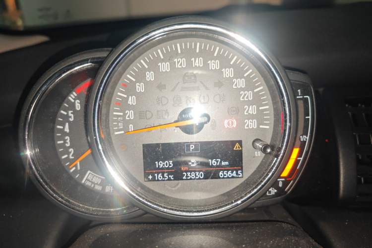 Used MINI 2018 1.5T ONE PLUS Five-Door Edition Instrument Cluster